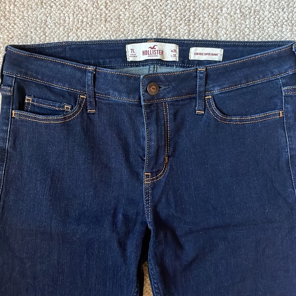 Hollister Low Rise Super Skinny Jeans - Size 7L - Picture 3 of 7